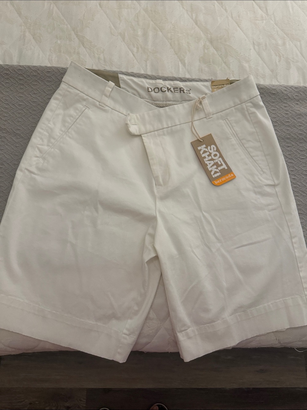 Dockers White Soft Khaki Bermuda Shorts NWT